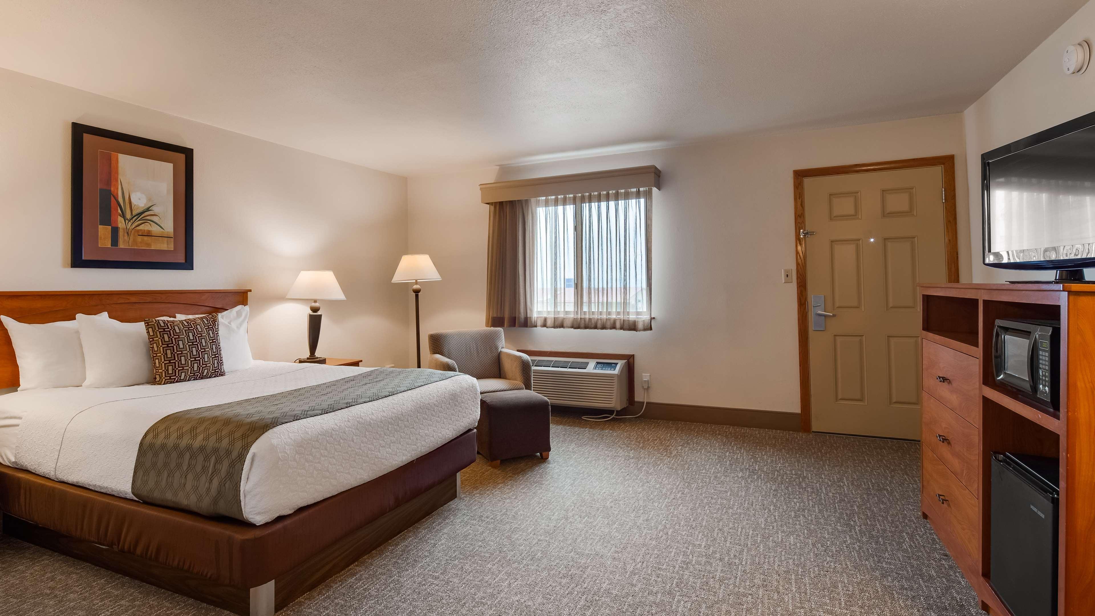 Best Western West Hills Inn Chadron Buitenkant foto