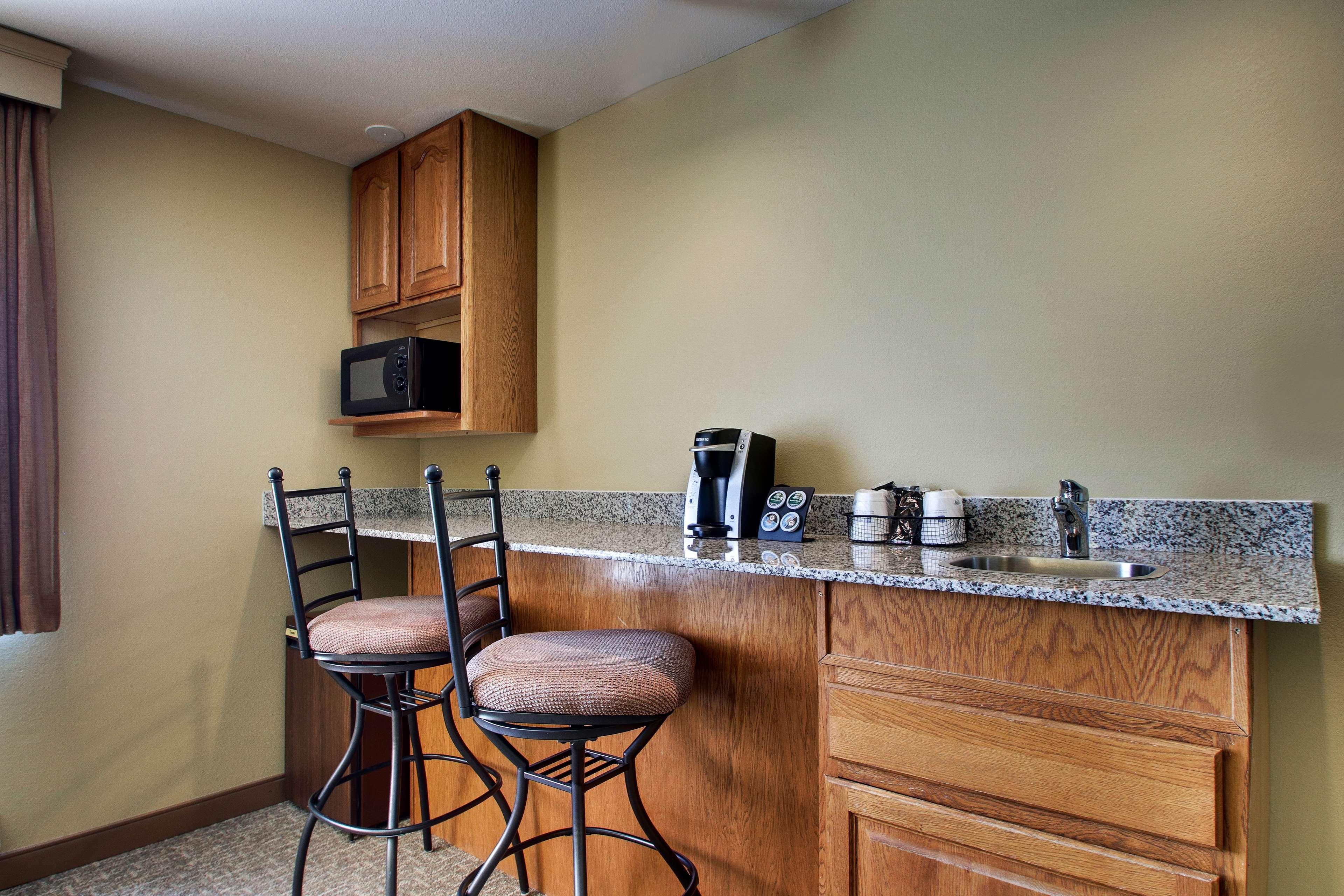 Best Western West Hills Inn Chadron Buitenkant foto