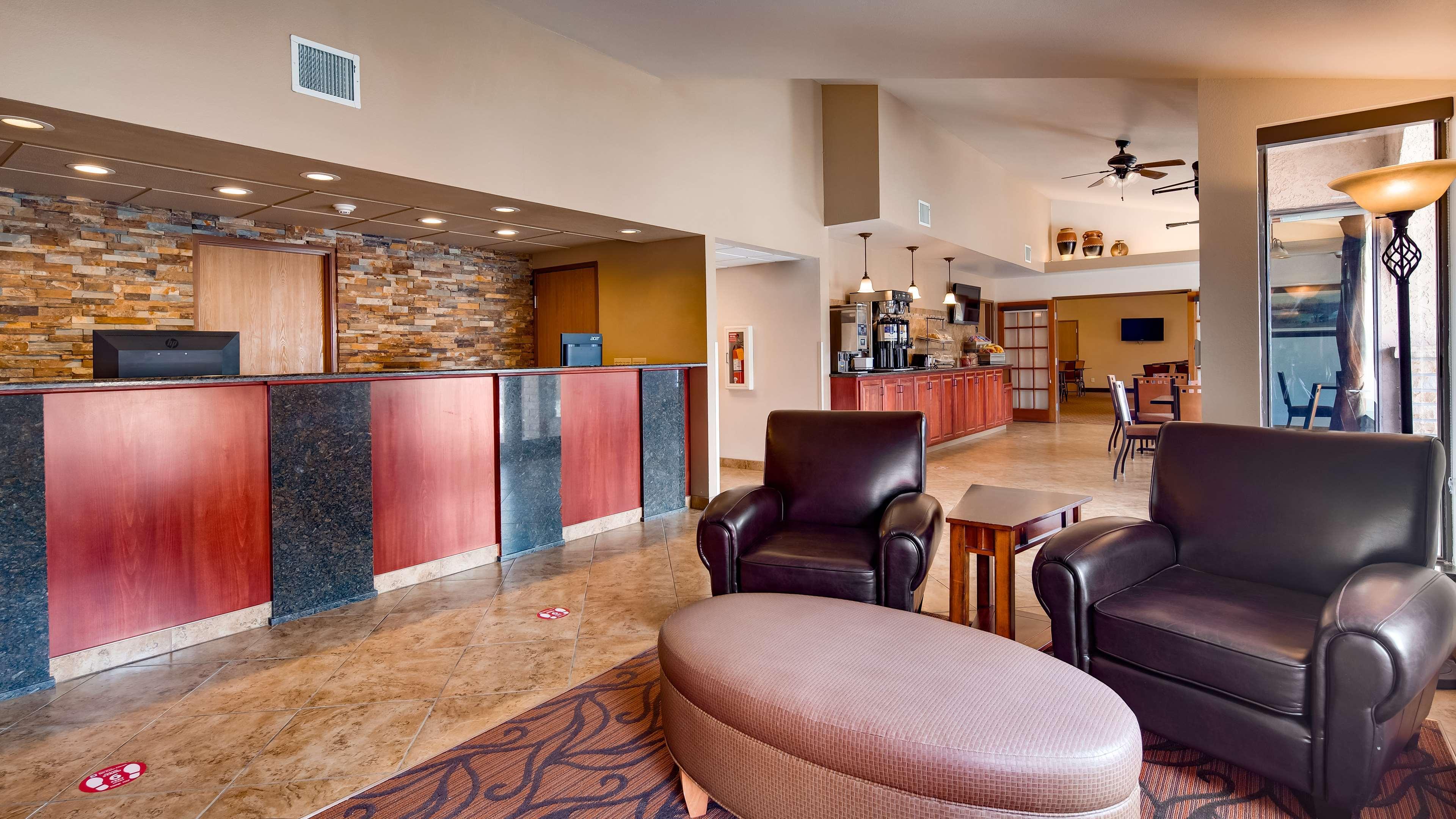 Best Western West Hills Inn Chadron Buitenkant foto
