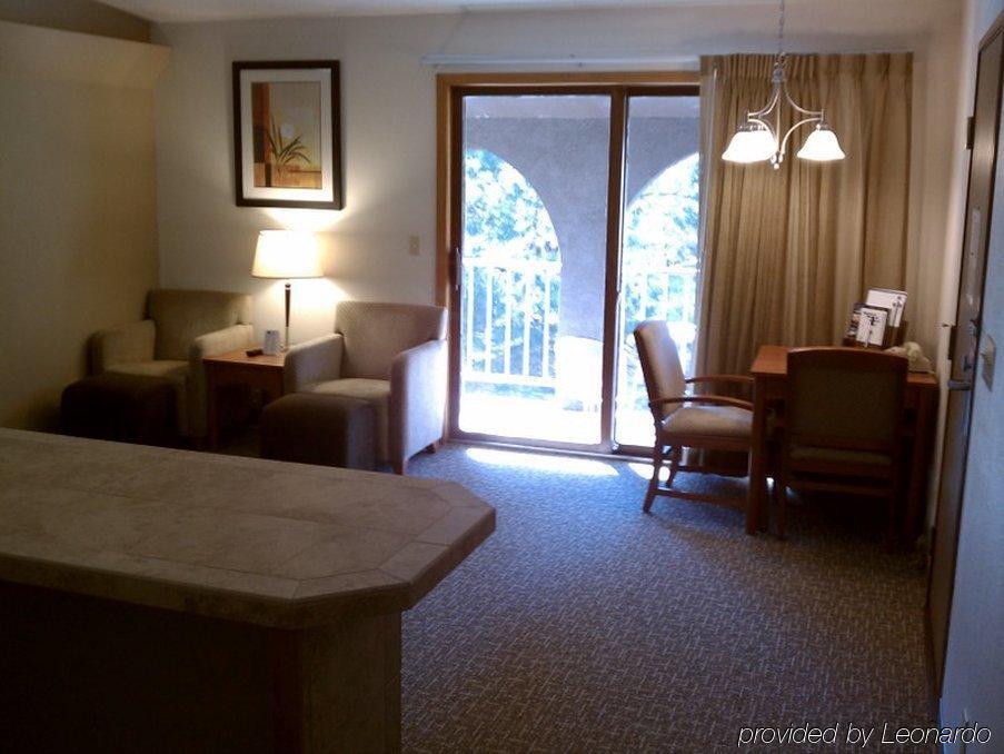 Best Western West Hills Inn Chadron Buitenkant foto