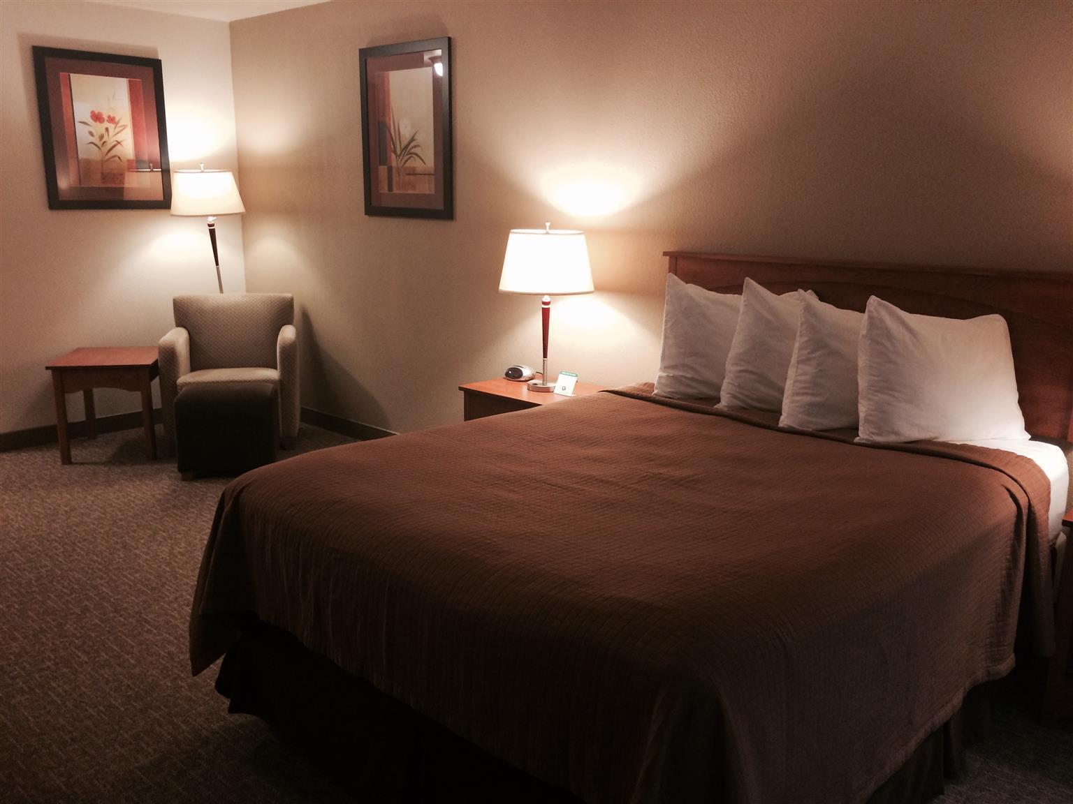 Best Western West Hills Inn Chadron Buitenkant foto