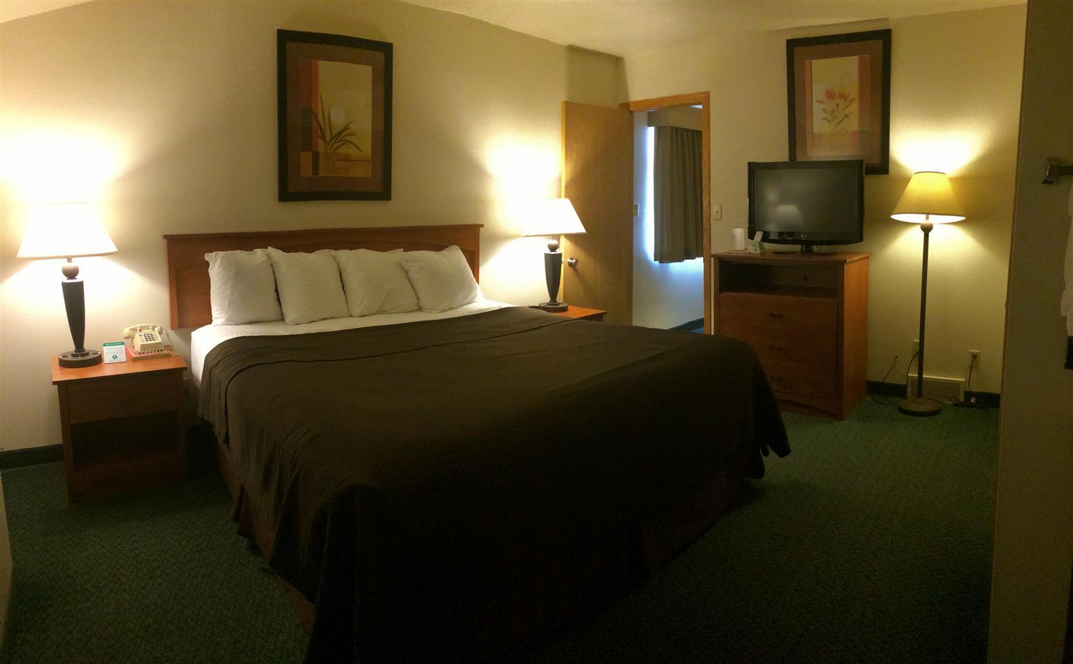 Best Western West Hills Inn Chadron Buitenkant foto