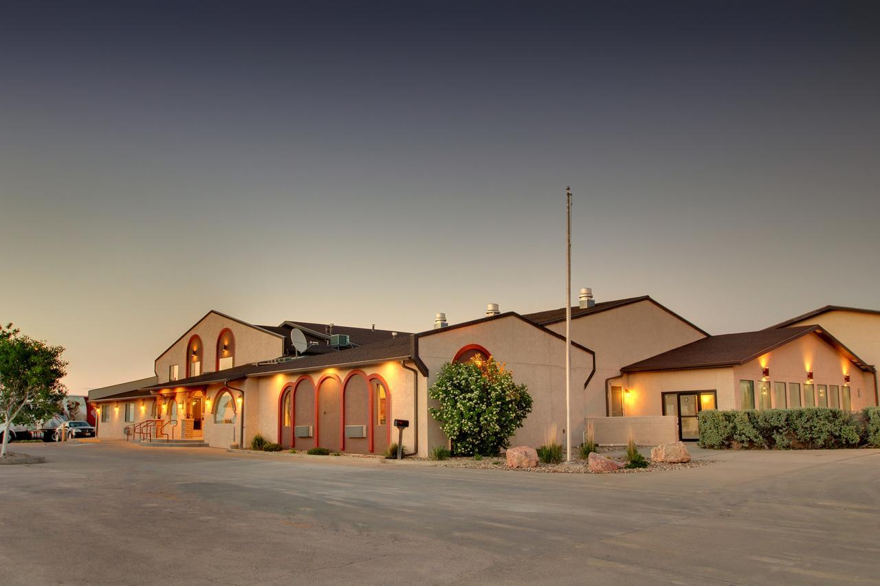 Best Western West Hills Inn Chadron Buitenkant foto